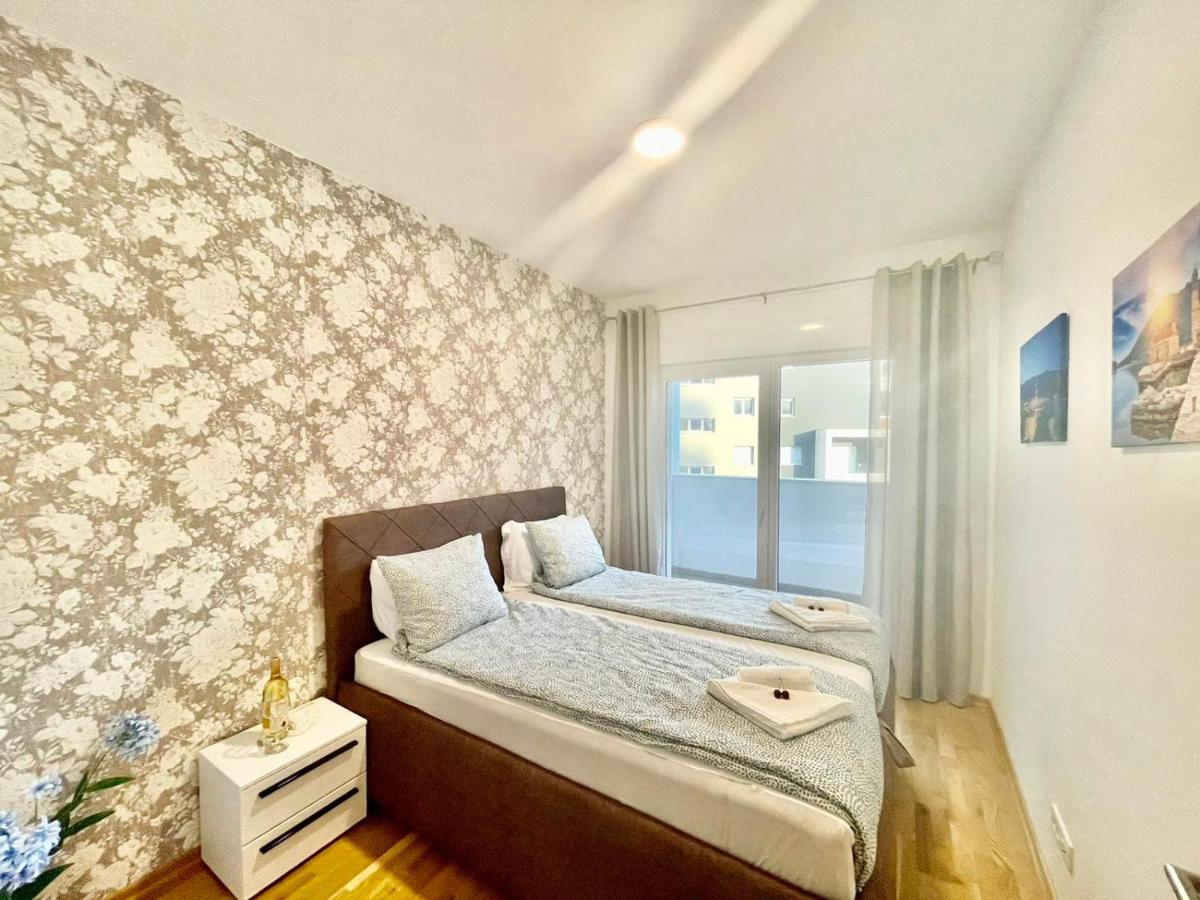 Olive Square Apartament Budva