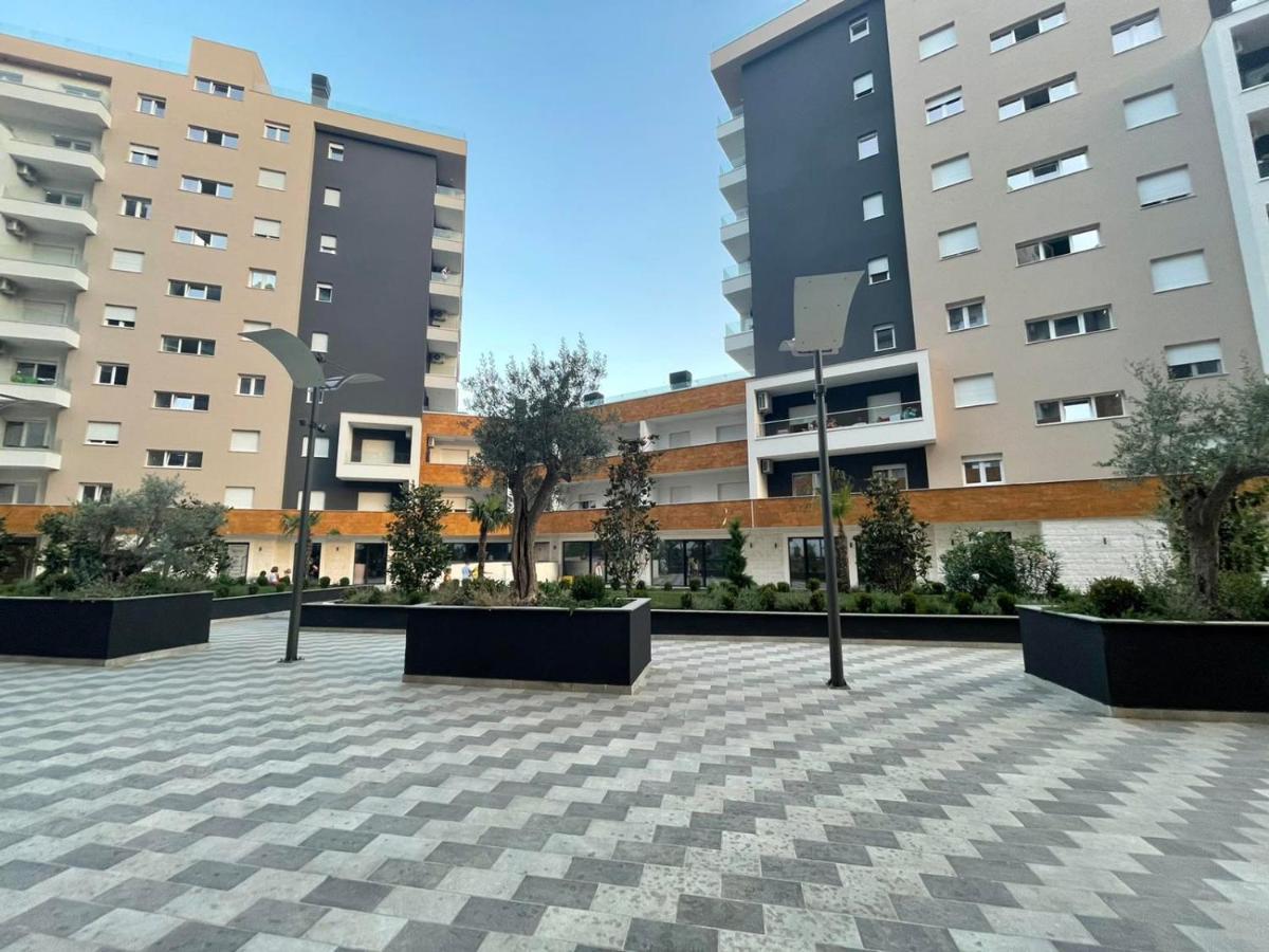 Olive Square *
